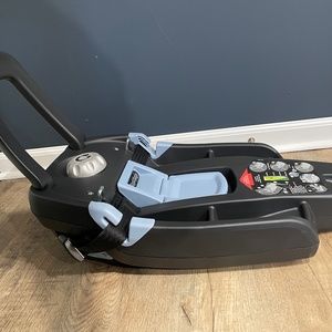 Peg Perego Base Primo Viaggio 4-35 Infant Car Seat Base